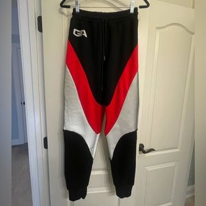 Brand new, bought for a photo shoot but ended not using.